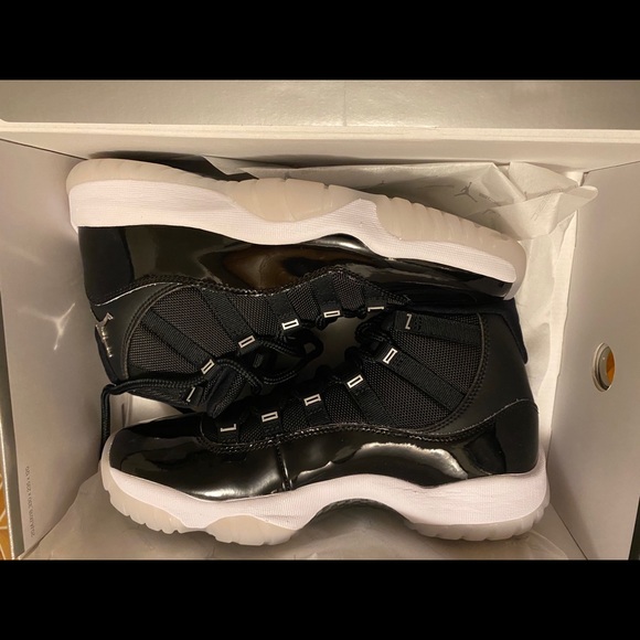 Sold!🆕 Air Jordan 11 Retro - Picture 4 of 10